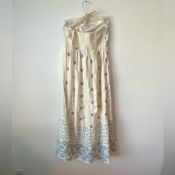 American Eagle Shoulder Tie Maxi Dress. Cream with Blue Details. Size Small. - Picture 7 of 9